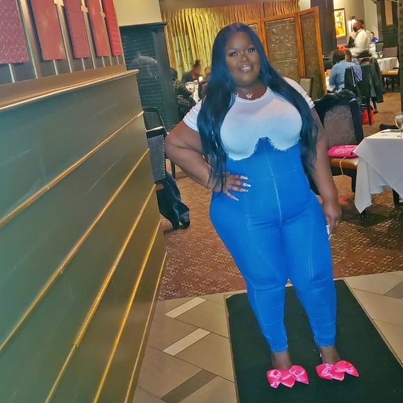 Bold Bomb Ass Pieces - Picture 4 of 4